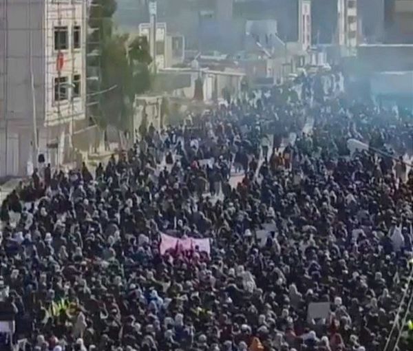 ادامه جمعه های پر شور اعتراضی زاهدان